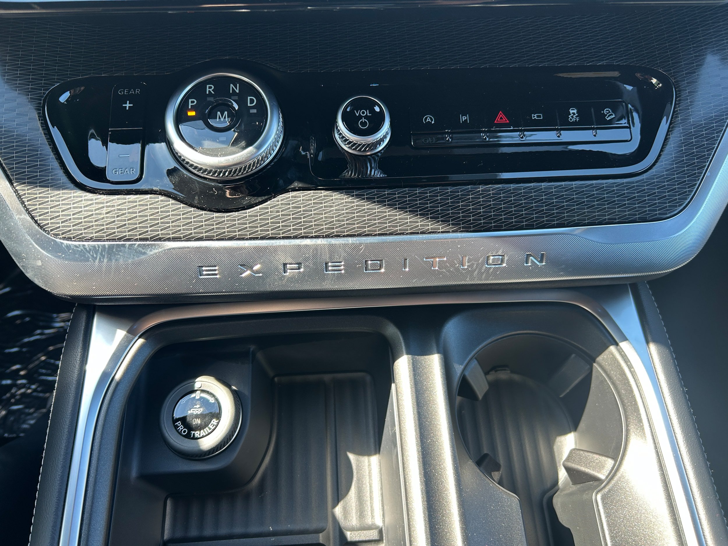 New 2026 Ford Expedition Platinum w/ Stealth Performance Package AWD/4WD image 22