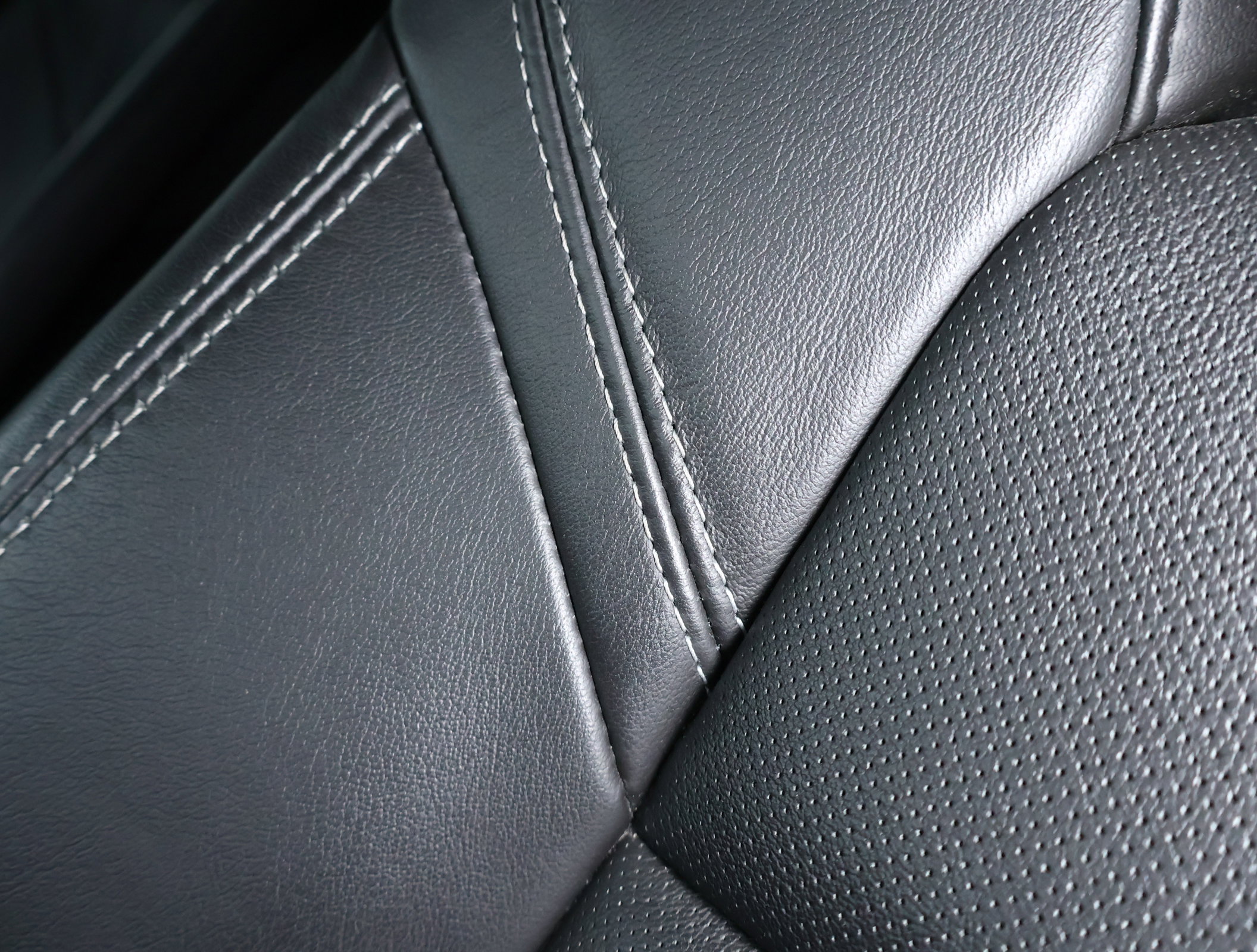 Used 2018 Chevrolet Corvette Grand Sport image 14