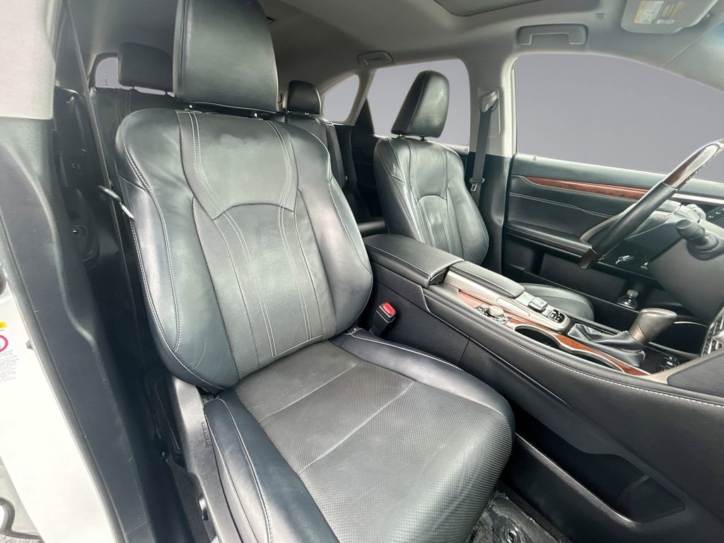 Used 2019 Lexus RX 350L FWD image 16