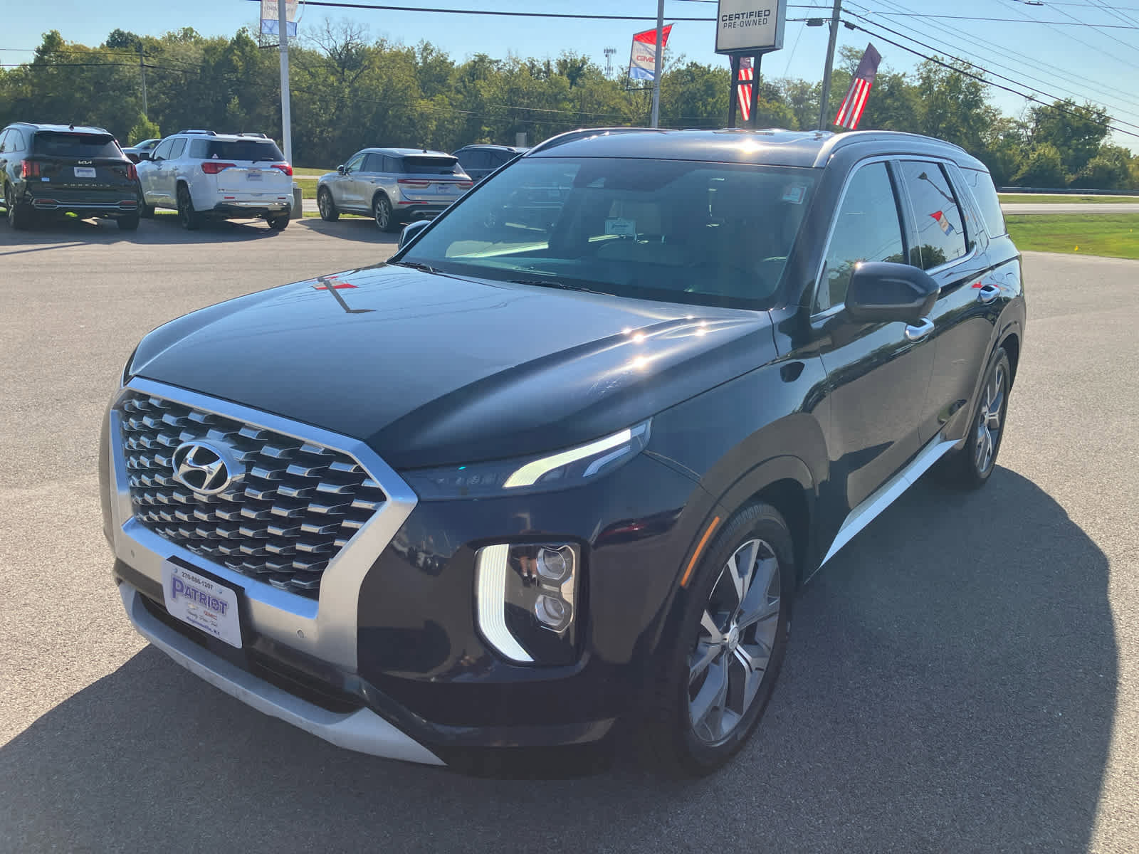 Used 2021 Hyundai Palisade Limited image 3