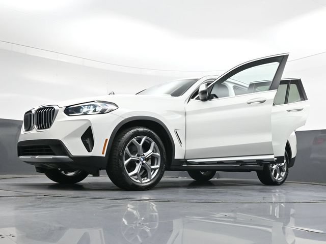 Used 2024 BMW X3 xDrive30i AWD/4WD image 43