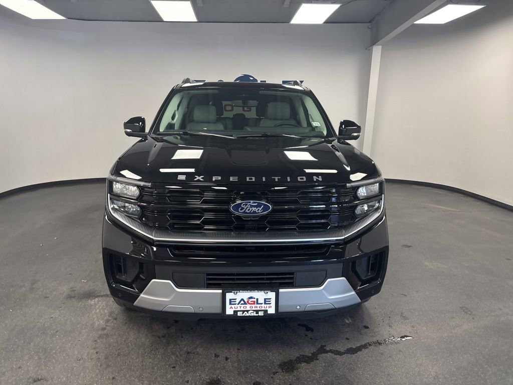 New 2026 Ford Expedition Platinum AWD/4WD image 3