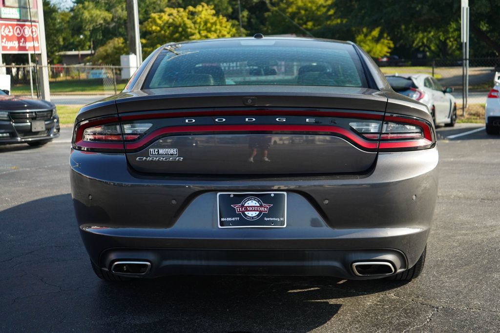 Used 2020 Dodge Charger SXT w/ Leather Interior Group RWD image 20