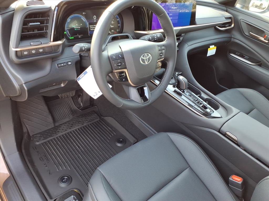 New 2026 Toyota Crown Signia AWD/4WD image 4