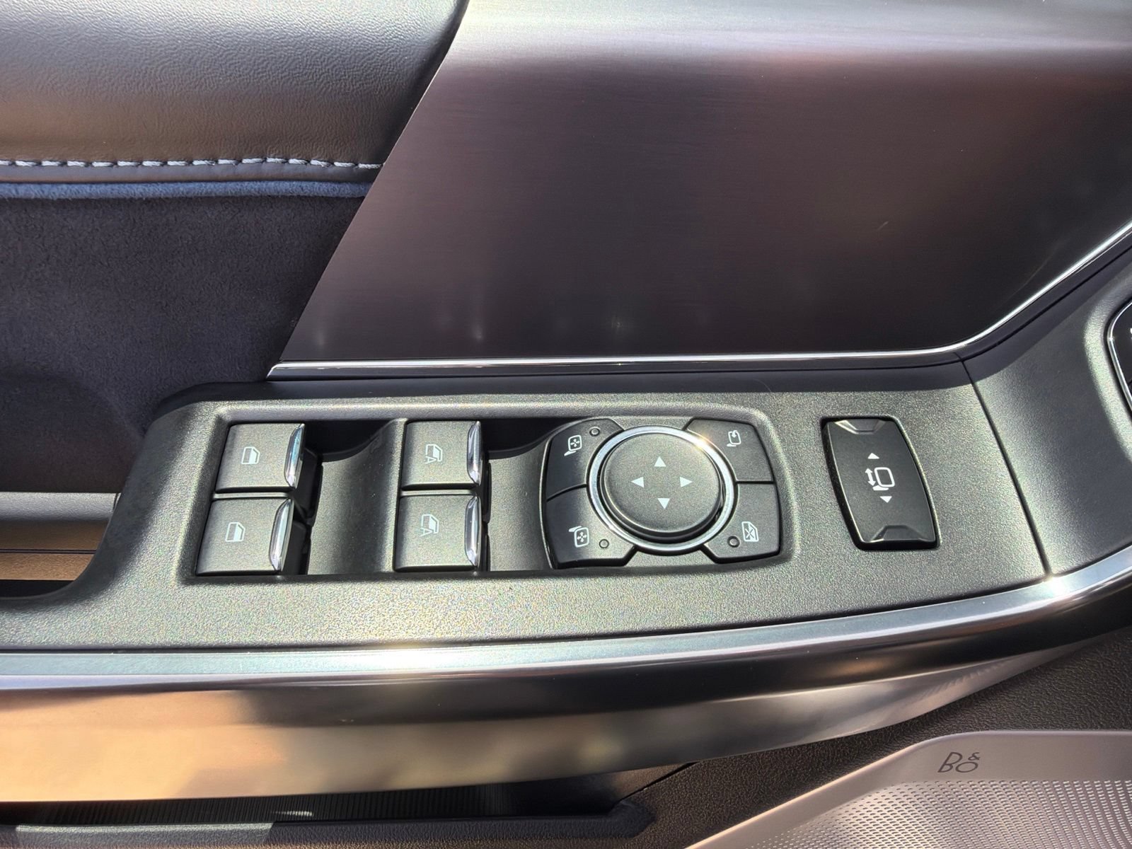 Certified 2026 Ford F350 Platinum AWD/4WD image 17