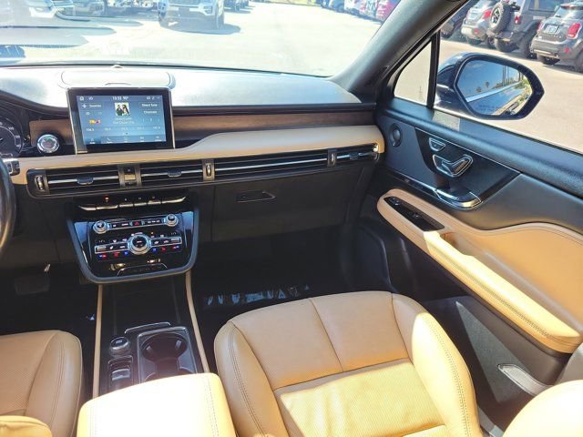 Used 2020 Lincoln Corsair Reserve w/ Equipment Group 201A image 23