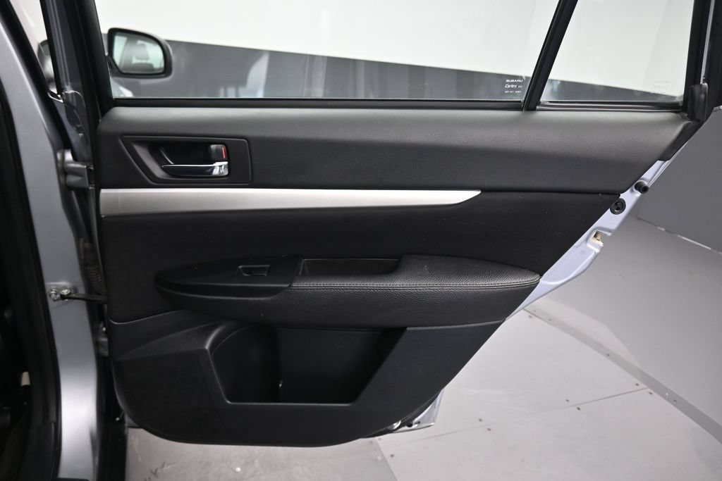 Used 2012 Subaru Outback 2.5i AWD/4WD image 32