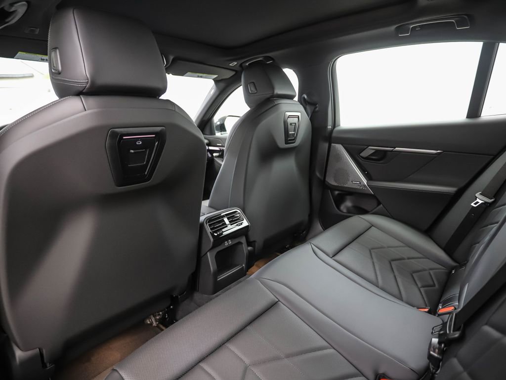 Used 2025 BMW i5 xDrive40 w/ Premium Package image 20