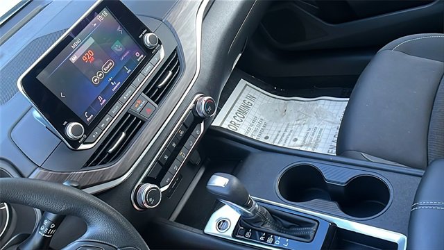 Used 2025 Nissan Altima 2.5 SV image 27