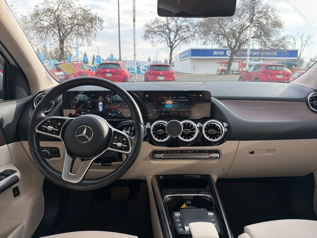 Used 2023 Mercedes-Benz GLA 250 4MATIC image 17