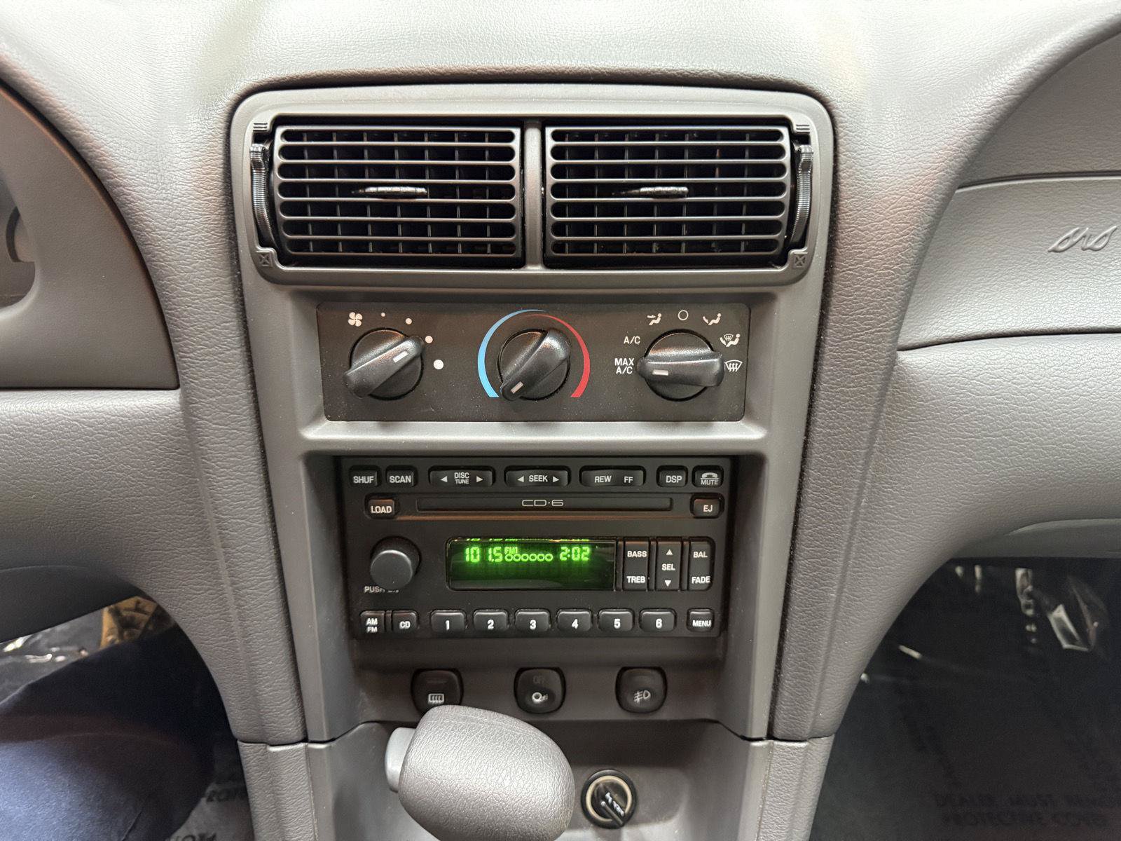 Used 2001 Ford Mustang GT Premium RWD image 17