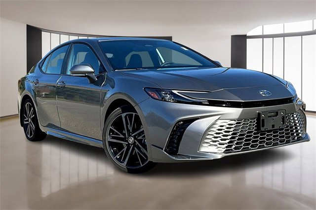 Used 2026 Toyota Camry XSE image 3