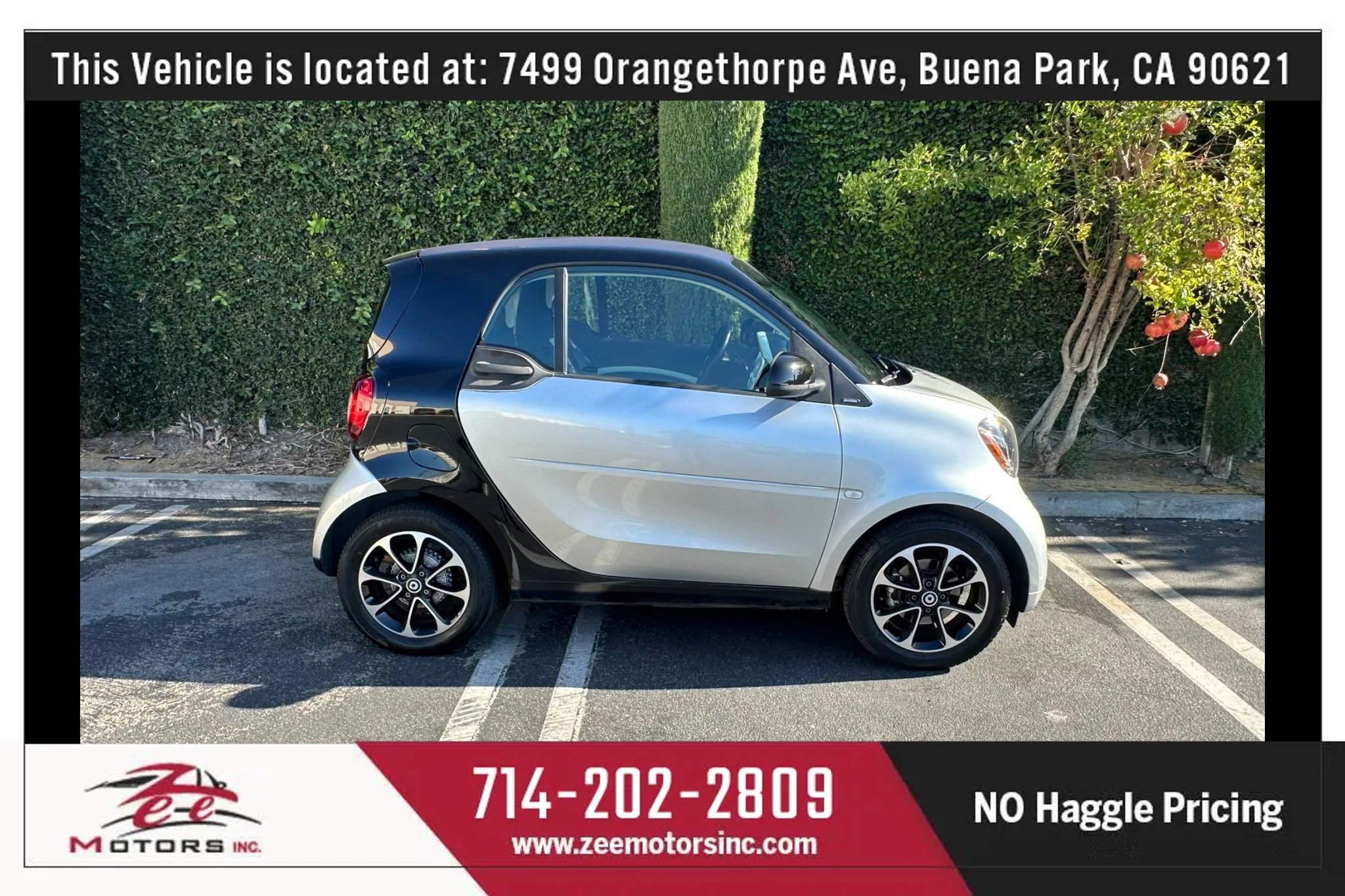 Used 2016 smart fortwo passion RWD image 5