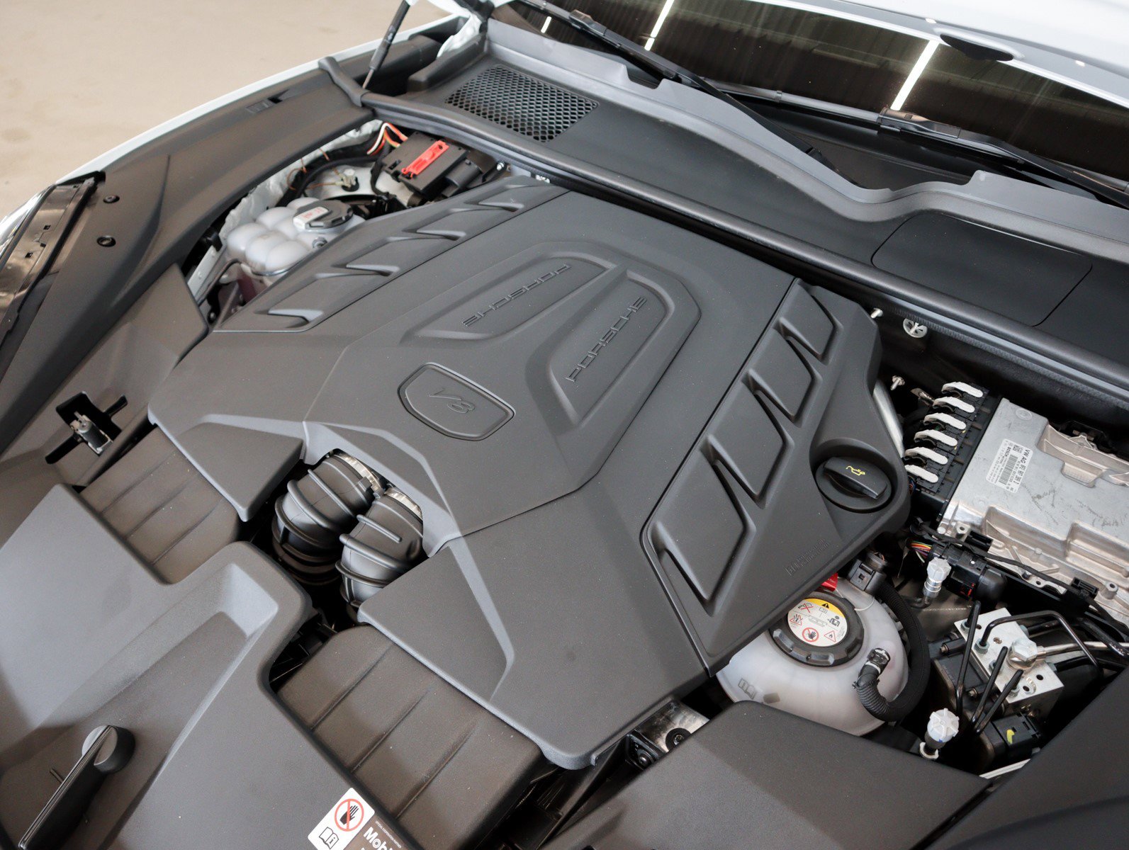 New 2026 Porsche Cayenne Turbo image 30