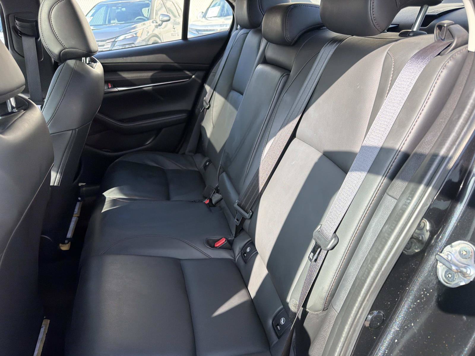 Used 2024 MAZDA MAZDA3 s FWD image 9