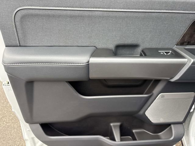 New 2026 Ford F250 Lariat image 18