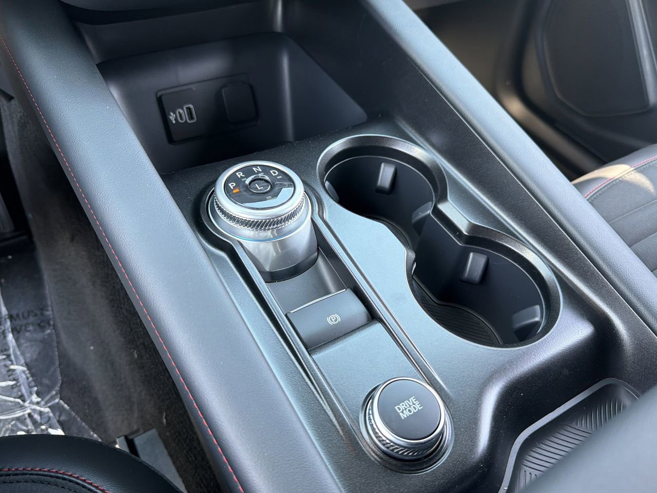 New 2026 Ford Explorer ST-Line w/ ST-Line Street Pack image 10