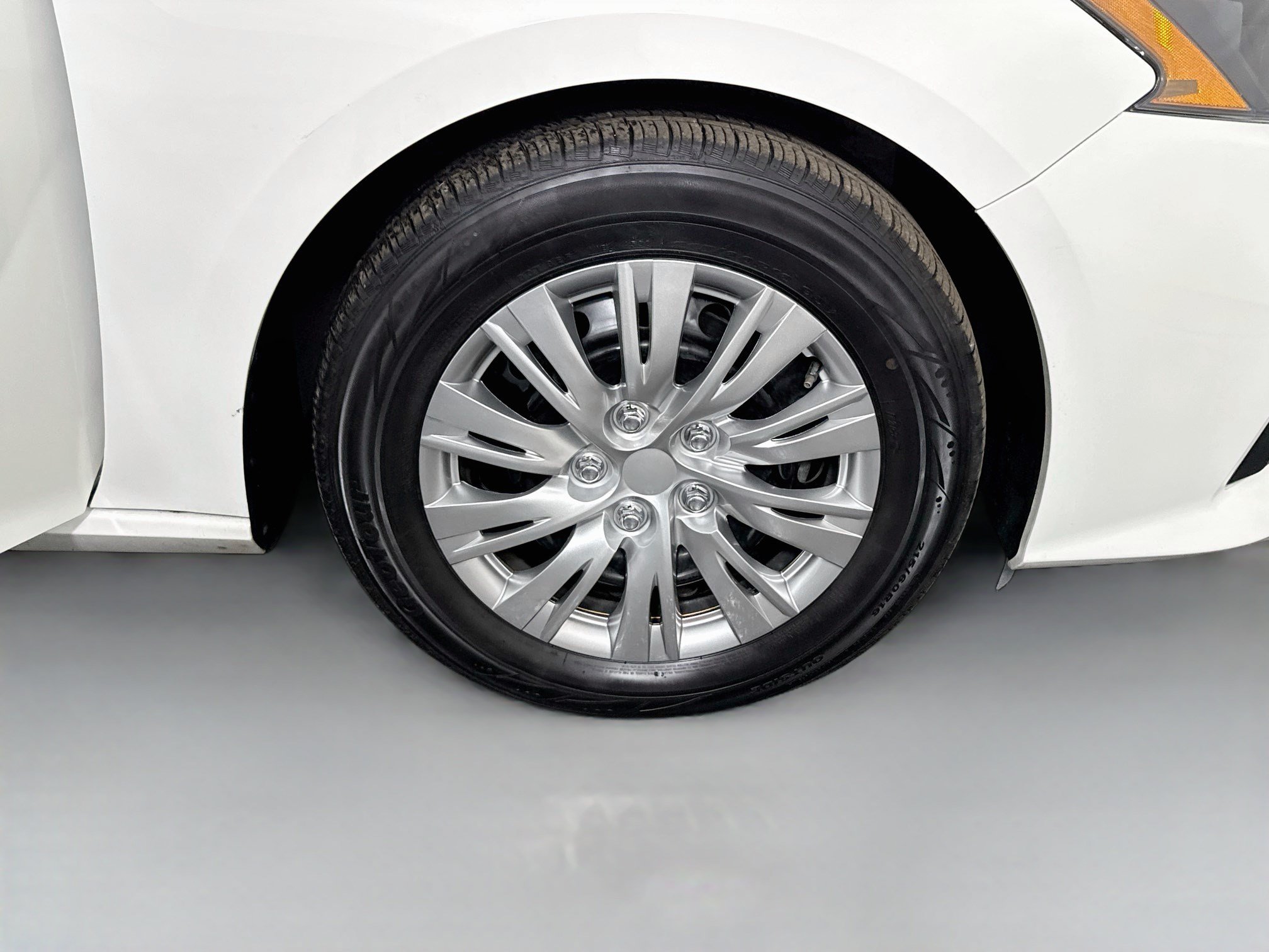 Used 2022 Nissan Altima 2.5 S FWD image 32