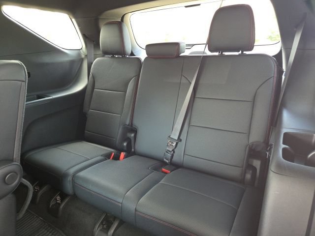Used 2026 Chevrolet Traverse RS AWD/4WD image 27