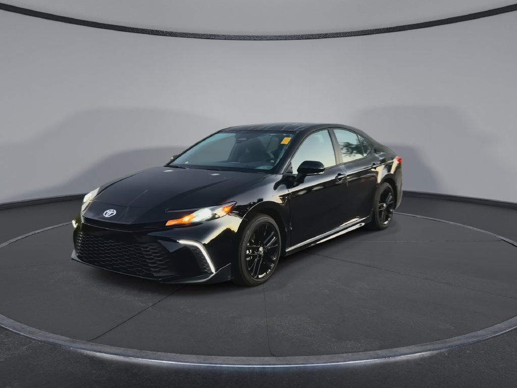 Used 2026 Toyota Camry SE FWD image 4