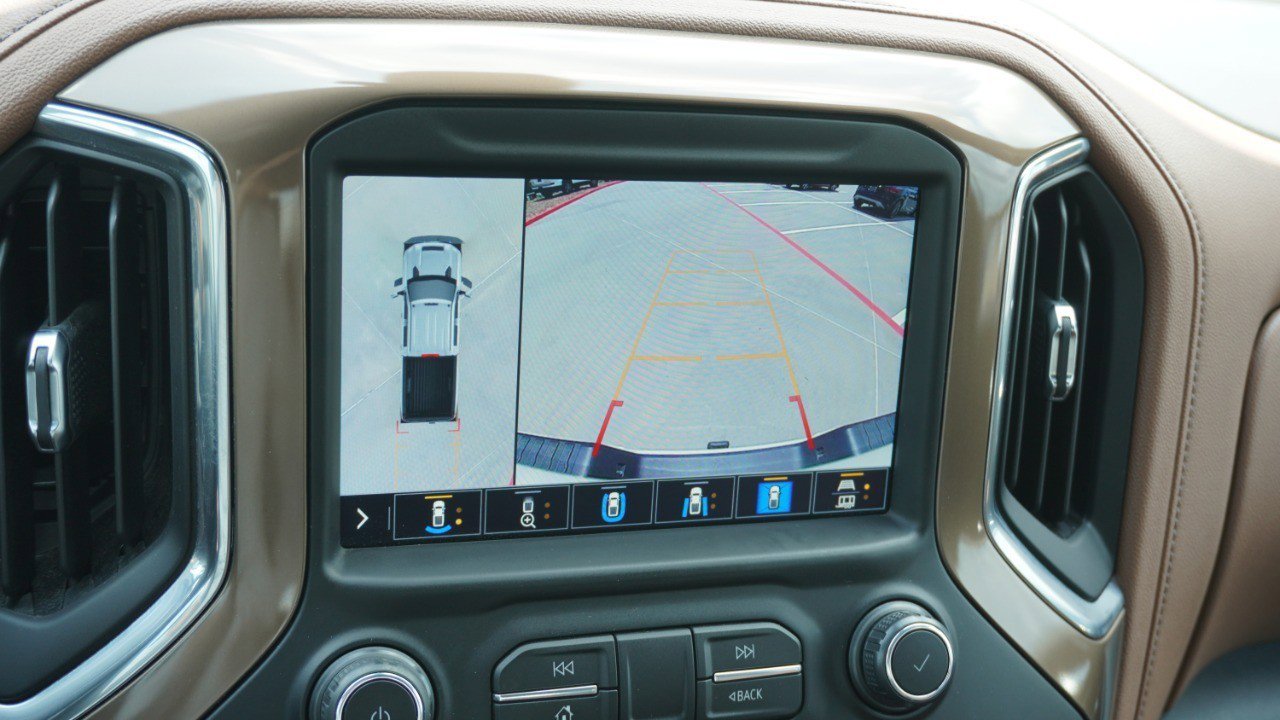 Used 2021 Chevrolet Silverado 2500 High Country w/ Z71 Off-Road Package image 18