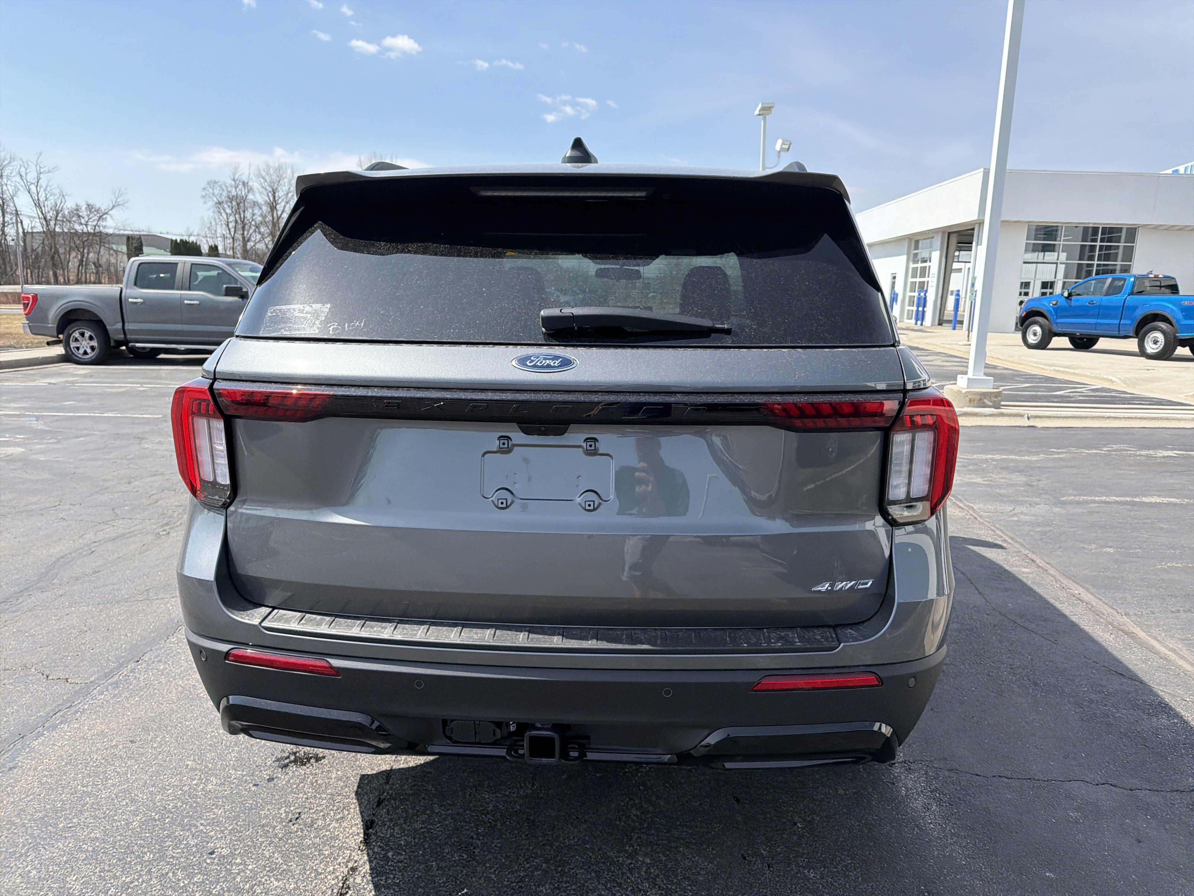 New 2026 Ford Explorer ST-Line image 7