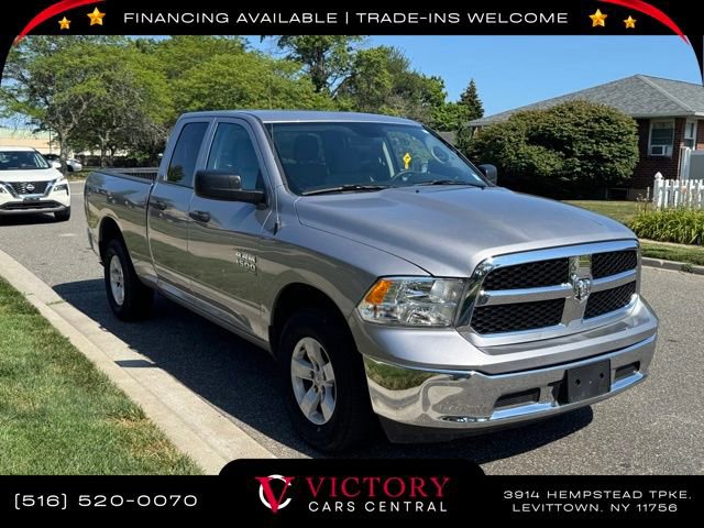 Used 2024 RAM 1500 Classic SLT image 3