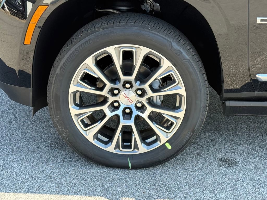 New 2026 GMC Yukon Denali AWD/4WD image 9