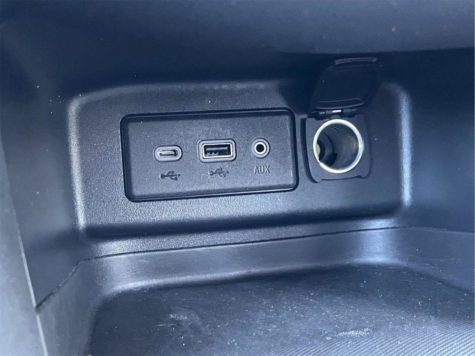 Used 2020 Chevrolet Equinox LT image 31