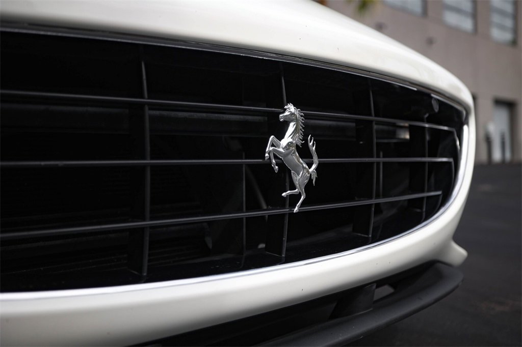 Certified 2012 Ferrari California image 13