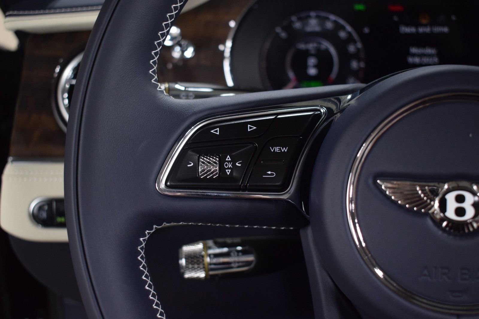 New 2026 Bentley Continental GTC AWD/4WD image 27