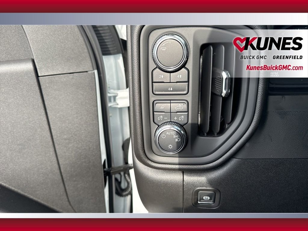 New 2025 GMC Sierra 3500 Pro image 16