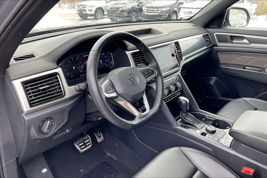 Used 2023 Volkswagen Atlas Cross Sport SEL R-Line image 14
