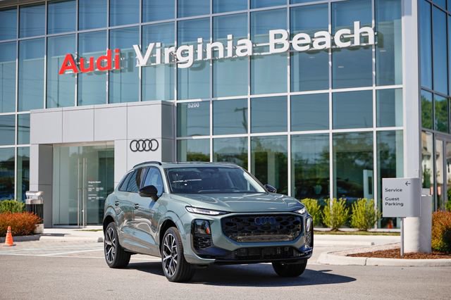 New 2026 Audi Q3 quattro 2.0T AWD/4WD image 1