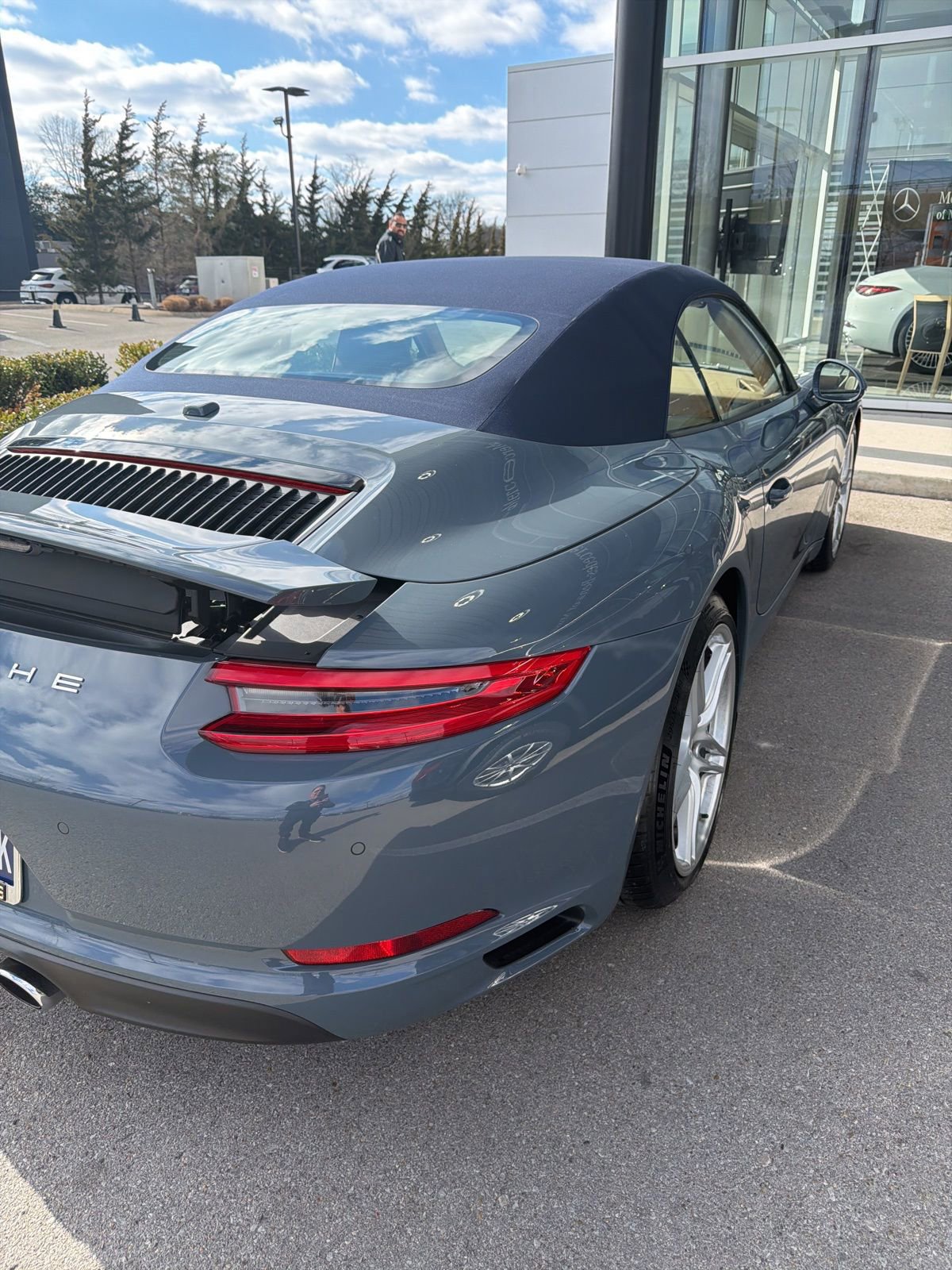 Used 2017 Porsche 911 Carrera image 7