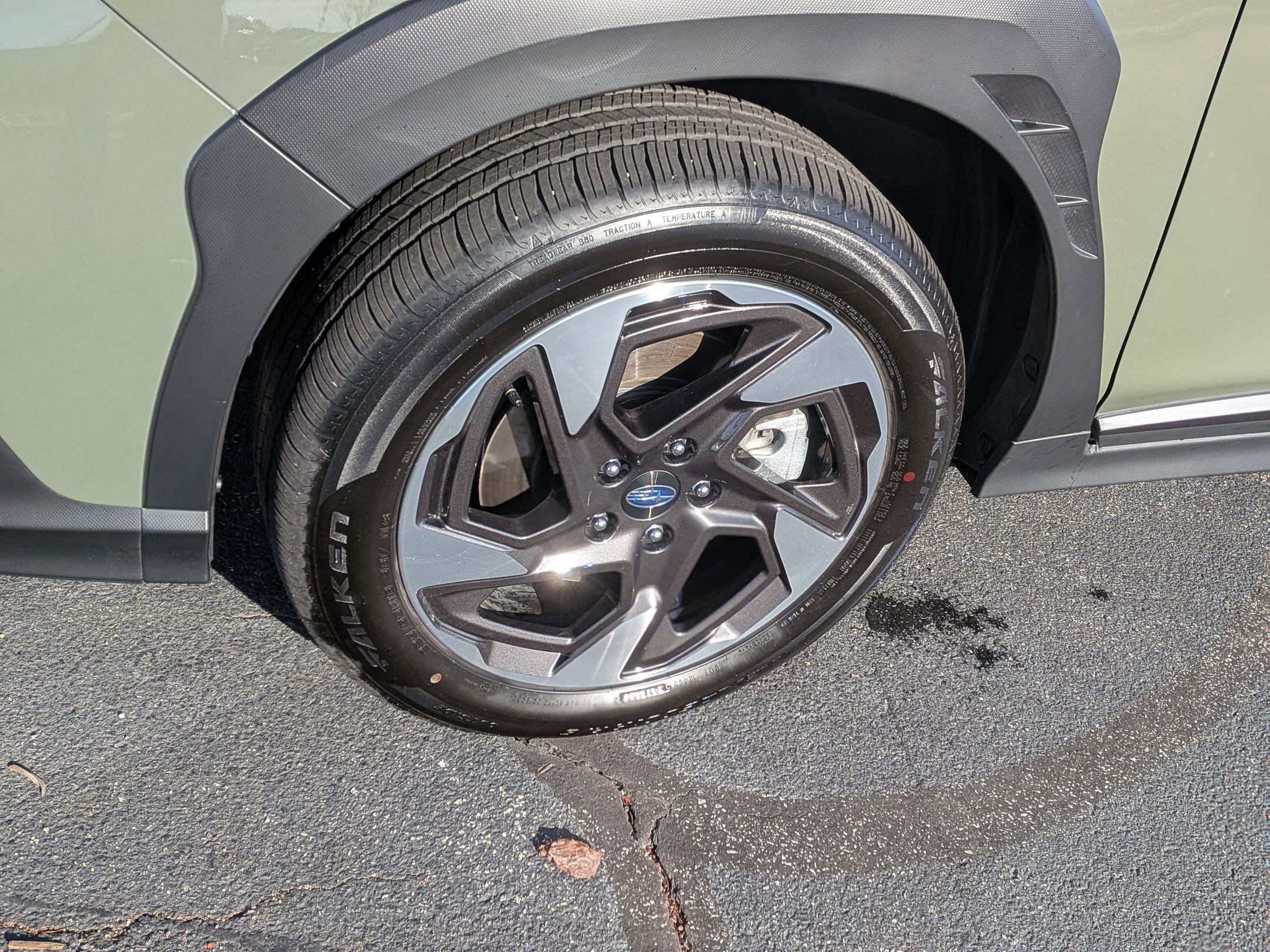 Used 2025 Subaru Crosstrek 2.5i Limited w/ Crosstrek Mirror Package image 12
