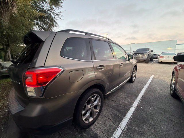 Used 2018 Subaru Forester 2.5i Touring AWD/4WD image 3