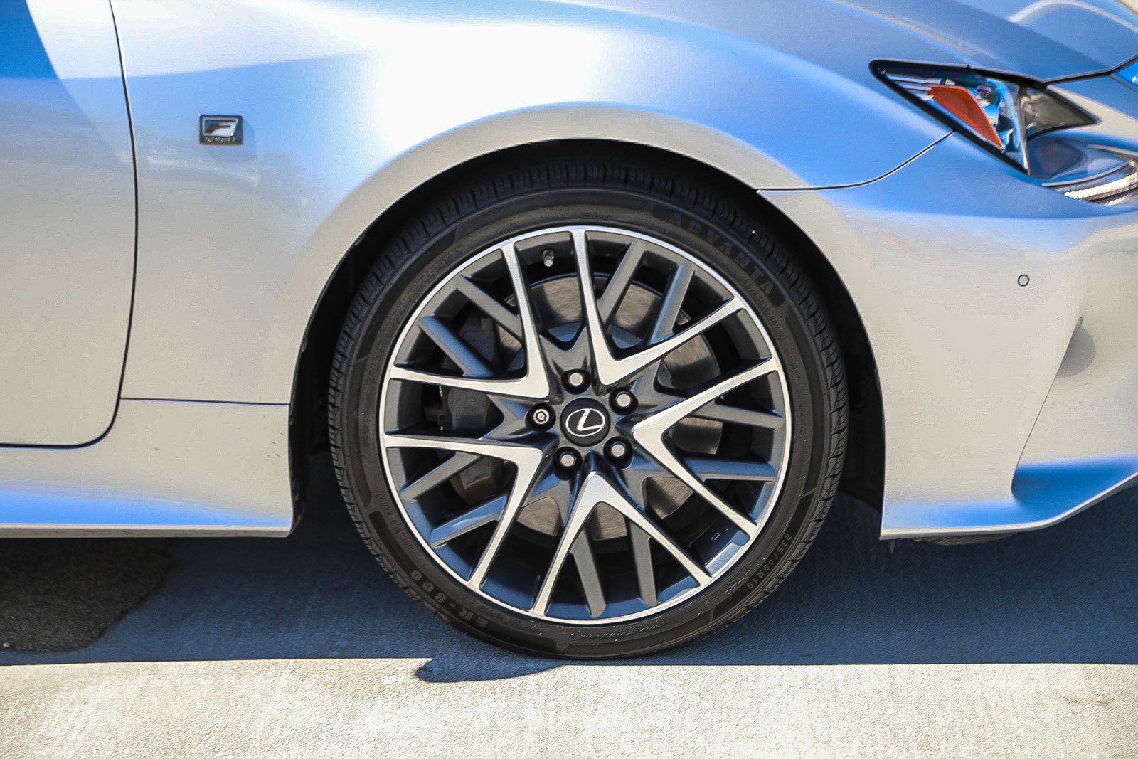 Used 2016 Lexus RC 200t image 10