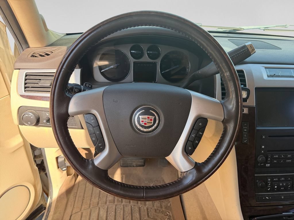 Used 2007 Cadillac Escalade AWD w/ Information Package image 15