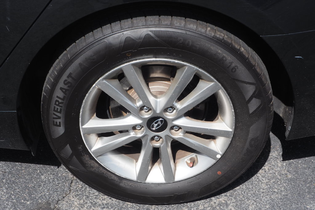 Used 2017 Hyundai Sonata SE FWD image 9