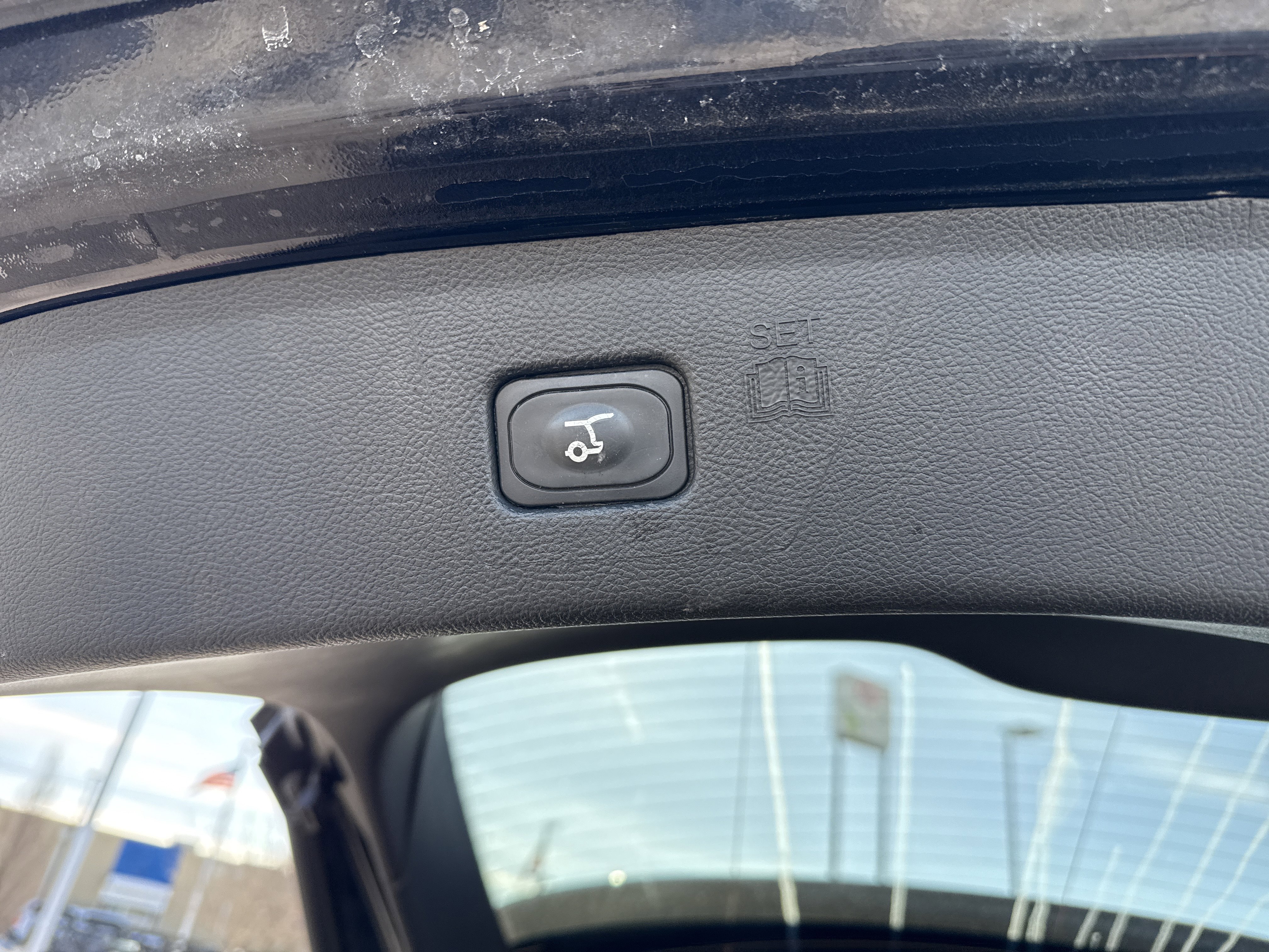 Used 2024 Ford Edge SEL w/ Convenience Package image 8