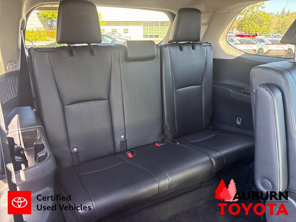 Used 2025 Toyota Grand Highlander AWD image 23