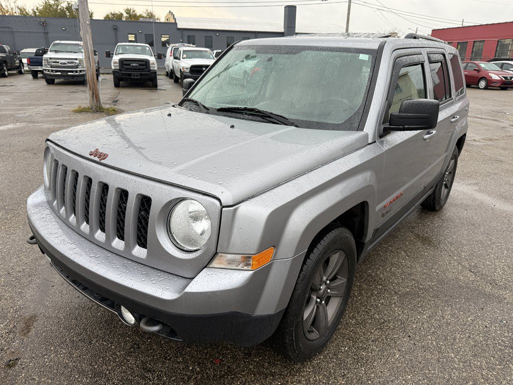 Used 2016 Jeep Patriot 75th Anniversary w/ Power Value Group AWD/4WD image 2