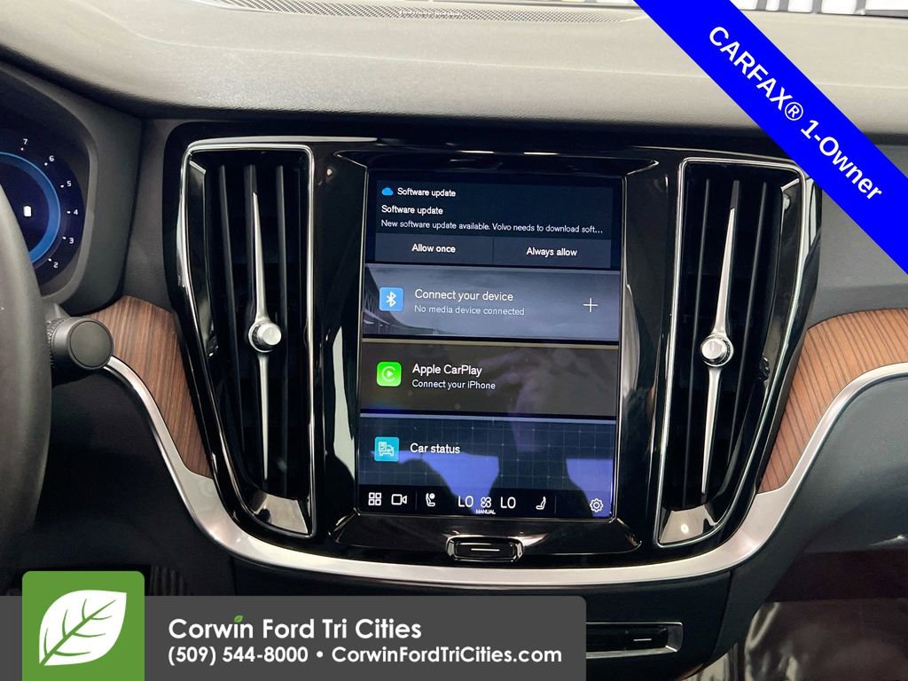 Used 2024 Volvo S60 B5 Plus image 22