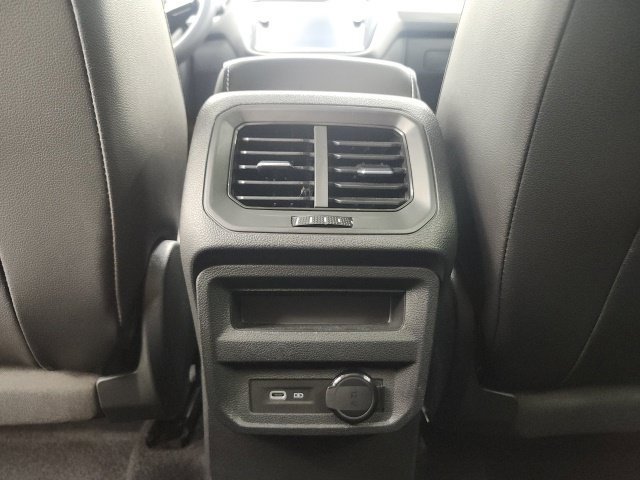 Used 2022 Volkswagen Tiguan SE FWD image 14