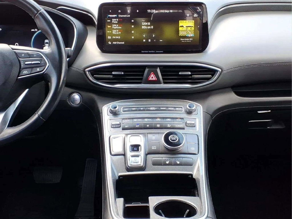 Used 2023 Hyundai Santa Fe SEL w/ Premium Package FWD image 13