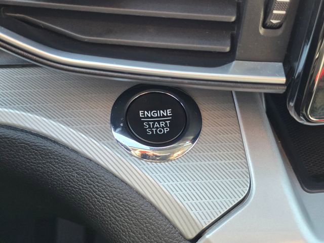 Used 2022 Ford Explorer XLT image 37