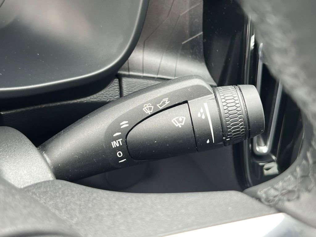 Certified 2023 Volvo C40 P8 Recharge Ultimate image 34