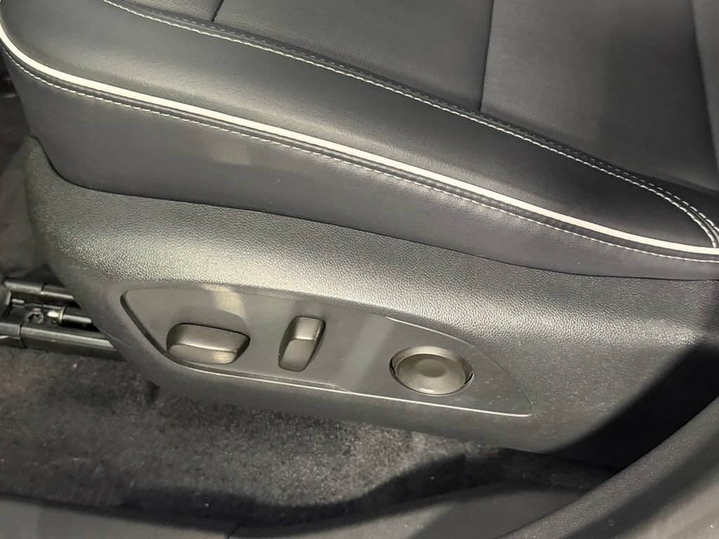 Used 2026 Buick Enclave Preferred FWD image 24