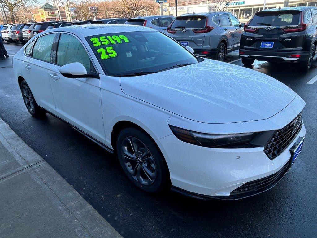 New 2025 Honda Accord EX-L image 9